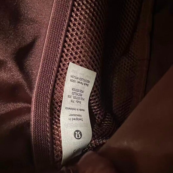 lululemon everywhere belt bag large fleece brne/gold - Picture 3 of 10